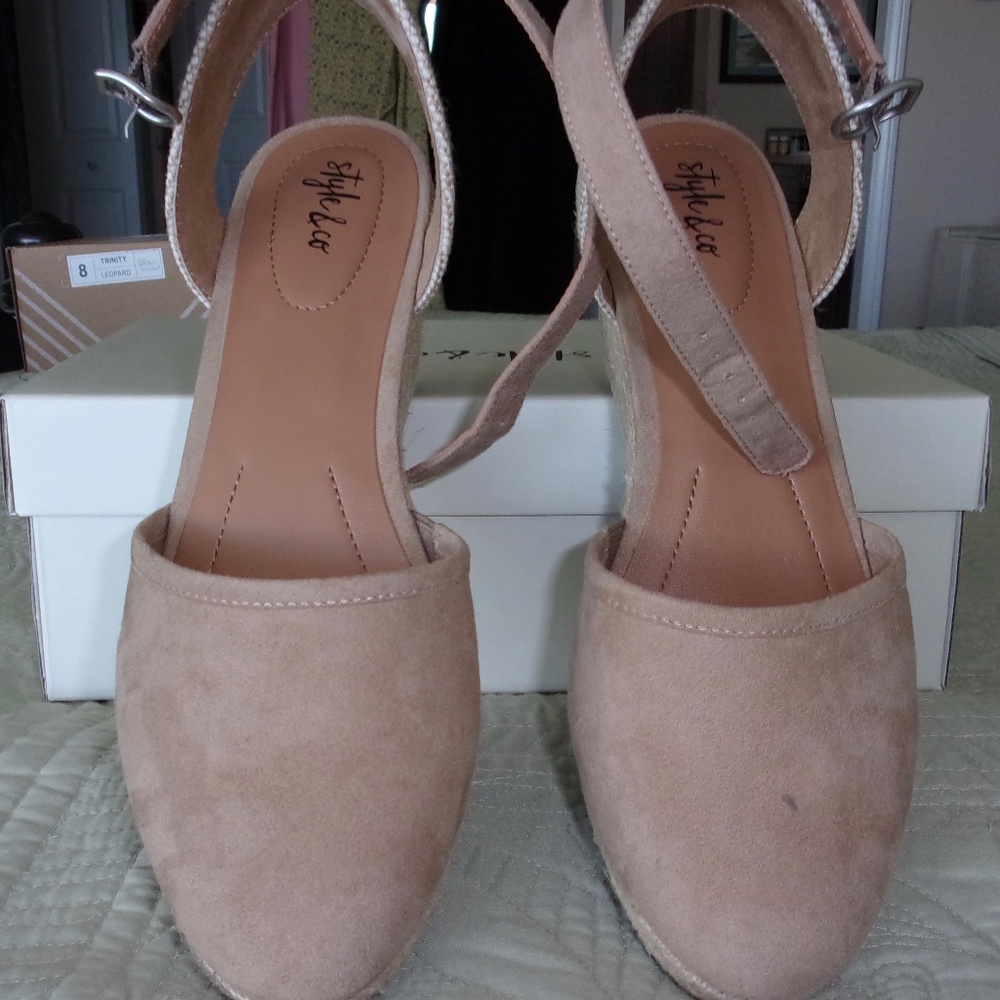 Style & Co Light Taupe Espadrille Size 8 M